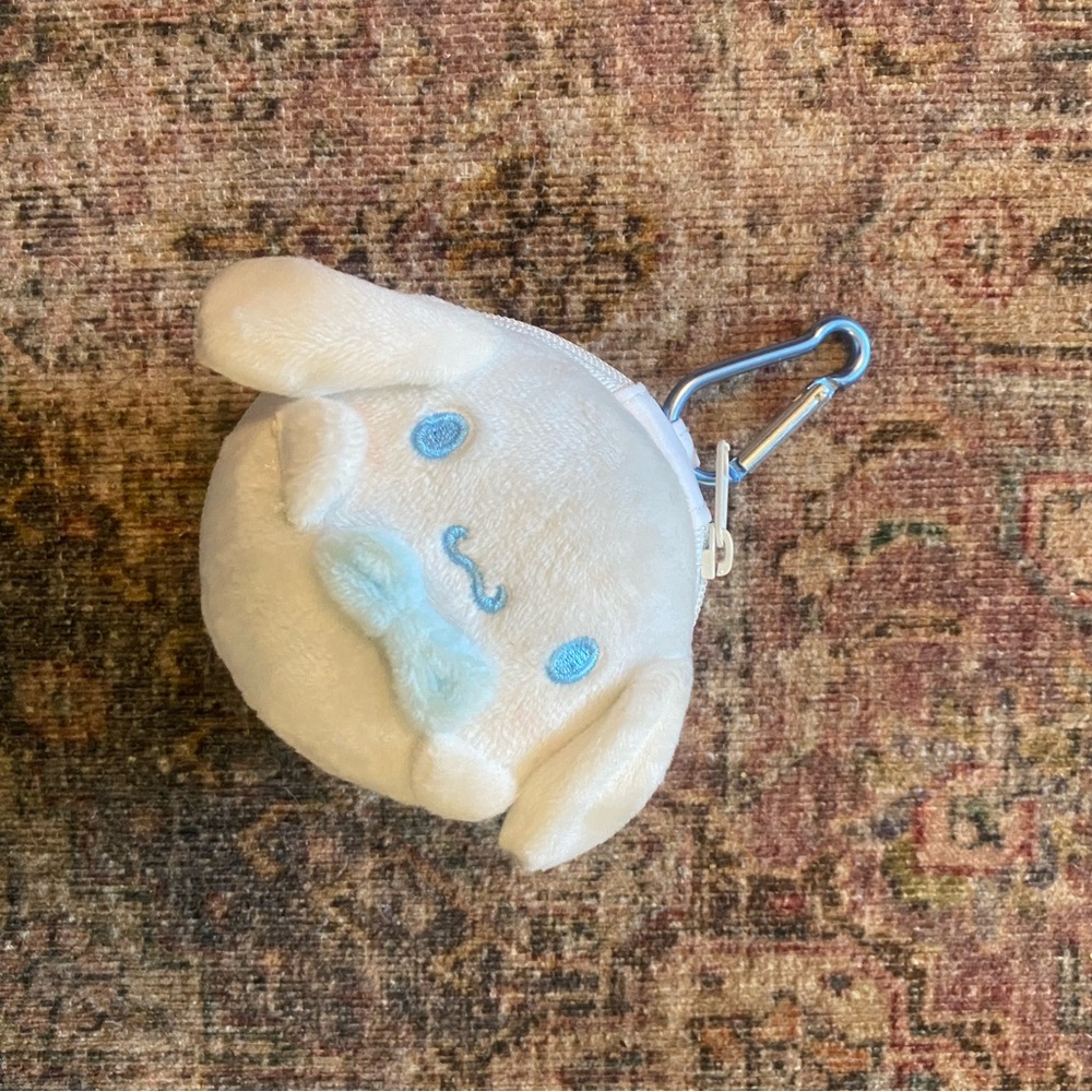 Sanrio air pods holder